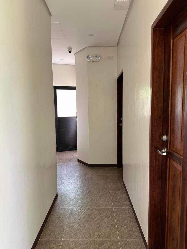 Jaijai'S Backpackers Inn Coron Exterior photo